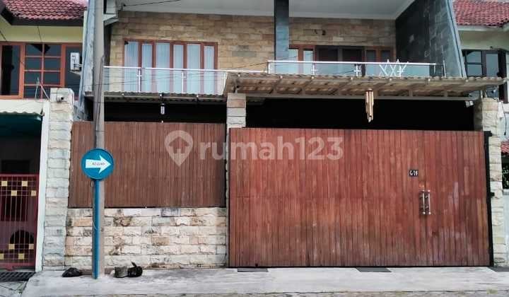 Rumah Mewah Dekat Bandara Juanda Daerah Siwalankerto