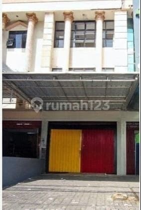 Ruko 3 Lt Siap Pakai Diarea Ramai Cocok untuk Berbagai Bisnis di Mulyosari