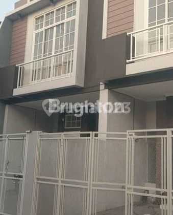Rumah New Baru Gress 2 Lt Posisi Hook Type Scandinavian Di Lebak Indah Regency