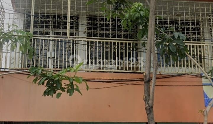 Ruko Sangat Lebar 3 Lt Siap Pakai Sangat Cocok untuk Berbagai Macam Bisnis Kantor, Bank Pasar Dll Terletak Diarea Ramai di Bubutan Dekat Tugu Pahlawan, Pasar Turi, Pasar Atoom Dll