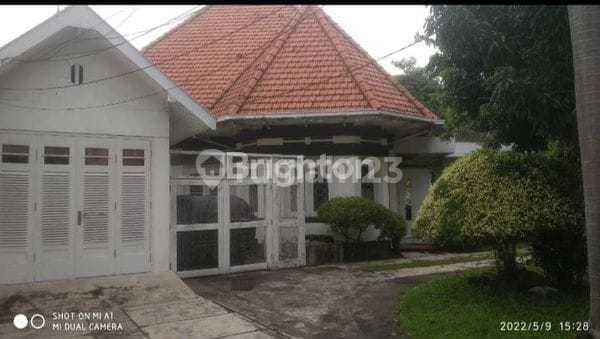 Hunian Klasik Diderah Komersil Posisi Hook Cocok Untuk Investasi/ Bisnis Di Wr Supratman Dekat Jl Kartini, Imam Bonjol, Raya Darmo, Diponegoro