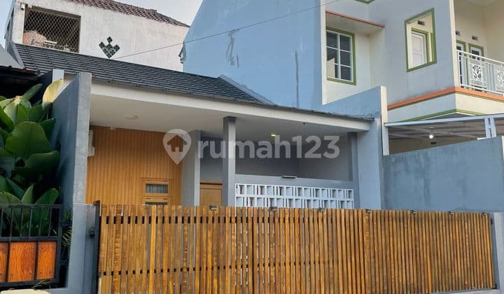 Di Jual Rumah Asri Cantik Full Furnished