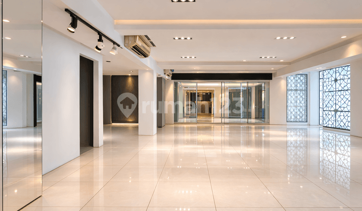 Turun Harga Gedung Komersial Lokasi Strategis 5 Lantai di di Jakarta Barat