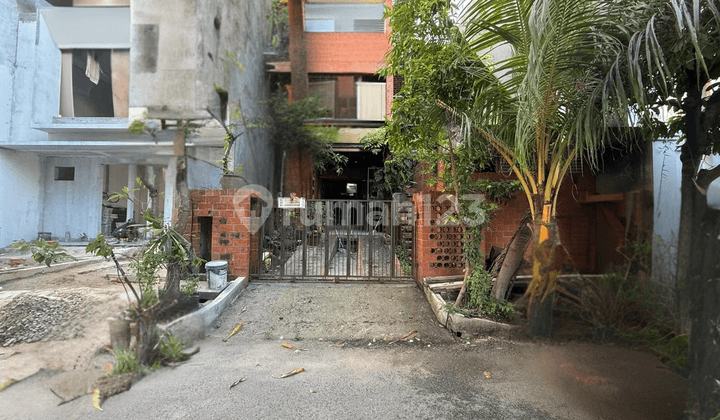 Jual Rumah Hitung Tanah Permata Buana One Gate Sistem Jual Rumah Hitung Tanah Permata Buana One Gate Sistem