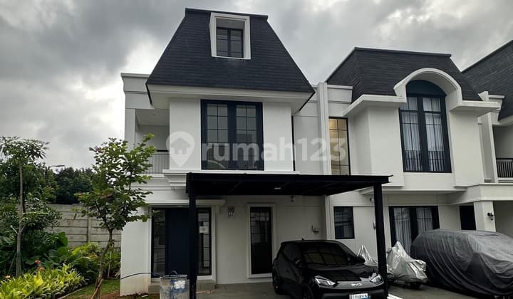 Rumah 2 1/2 Lantai Bagus di Citra Garden Bintaro