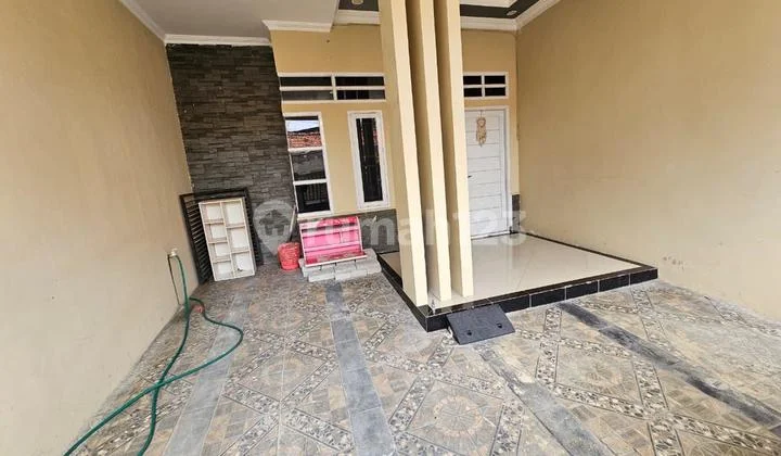 Nice 2-Story House in Pesanggrahan Near SMA 90