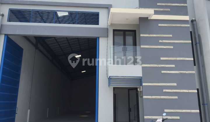 Romokalisari Warehouse Gresik Near Toll Gate and Port