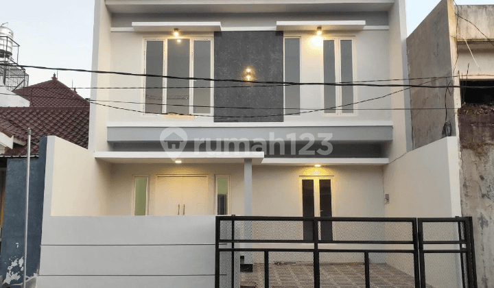 Rumah Baru Eksklusif Purimas Dekat Merr Surabaya Timur