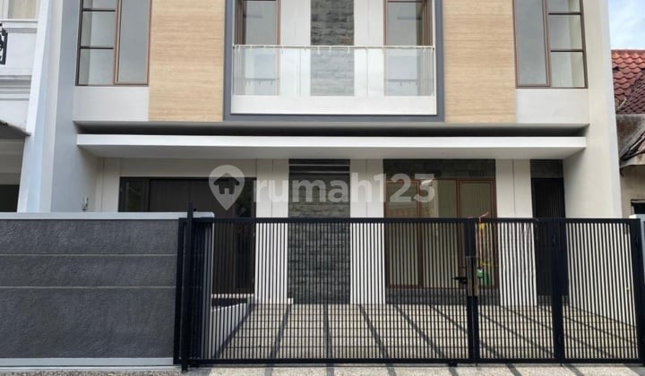 Rumah Baru Citraland Dekat Universitas Ciputra Surabaya Barat