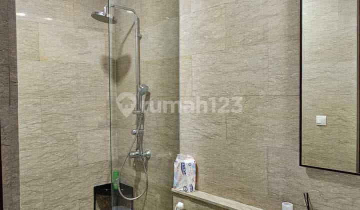 Di Jual Essence Darmawangsa 2BR + 1BR Maid, Private Lift, 134 m² Full Furnished