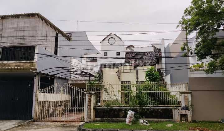 Rumah Tua di Perum Taman Semanan Indah Kalideres Jakarta Barat