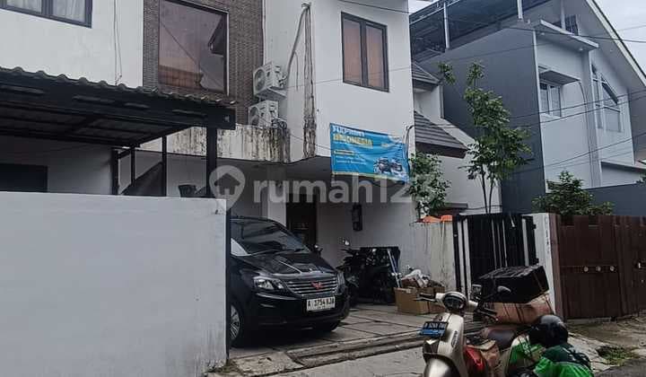 Rumah Komersil di Komp Perum Depkes Ps Minggu Jakarta Selatan