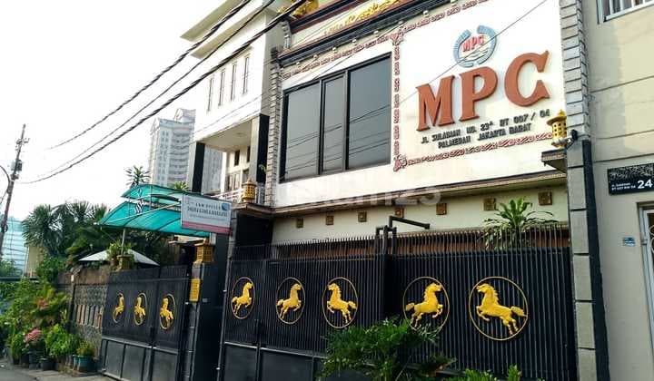 Rumah Gandeng 3Lt di Jl Sulaiman Palmerah Jakarta Barat