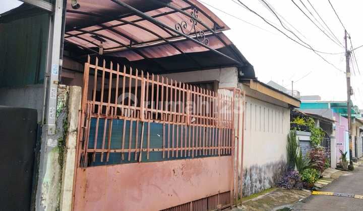 Rumah Tua di Perum Labrata Meeuya Kembangan Jakarta Barat