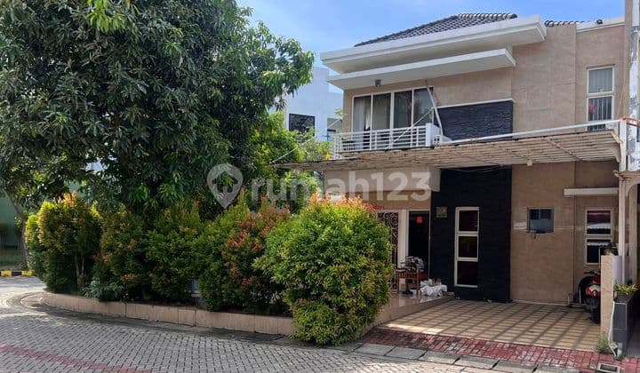 Dijual Rumah Hook Golf Lake Residence