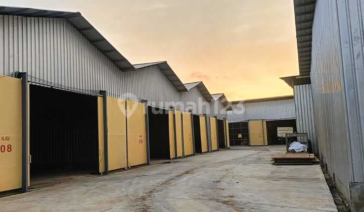 Wtl / Disewakan Gudang Siap Pakai Jakarta Barat Dekat Jelambar Daan Mogot