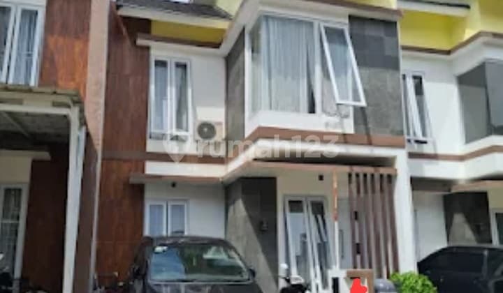 Rumah Cluster di Ciputat Dekat ke Stasiun dan Tol - Bebas Banjir