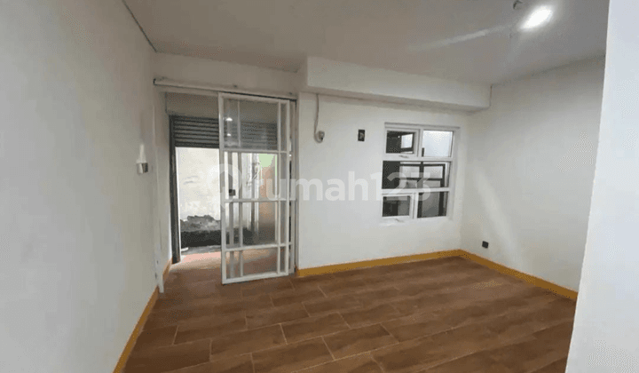 Dijual Kos-kosan Strategis Di Kebon Kacang, Jakarta Pusat