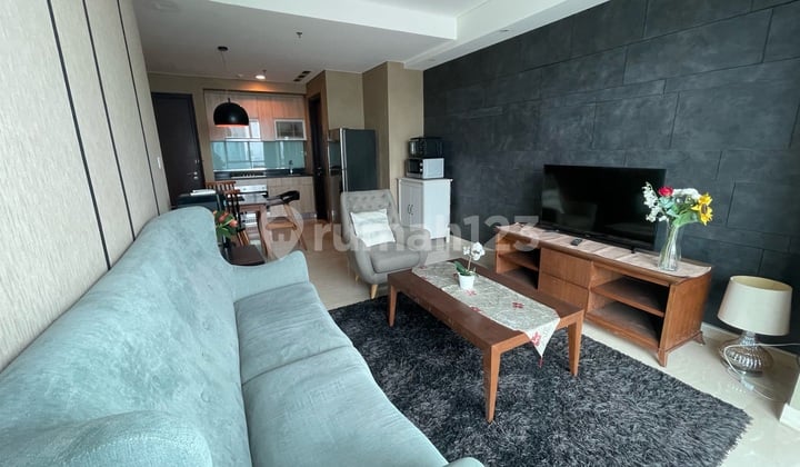 Spacious And Modern Apartment At Setiabudi Sky Garden