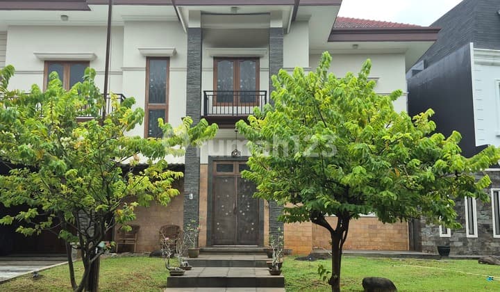 Dijual Rumah Mewah bisa Langsung Huni di Lokasi yang Strategis Hadap Jalan Raya