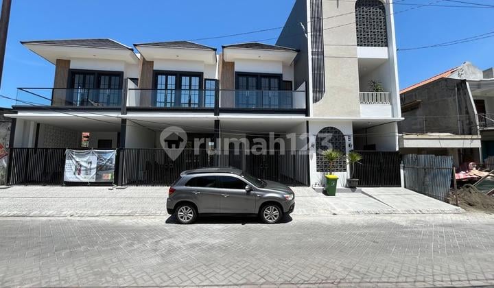 Rumah Mewah Siap Huni di Ketintang Baru Surabaya