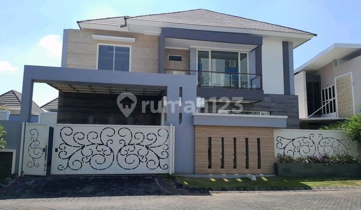 Rumah 2 Lantai , Rumah Sultan , Parkir Luas ,by Chalidana