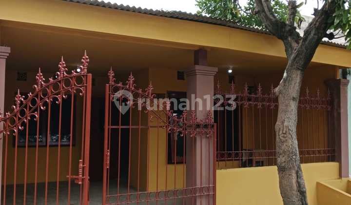 Rumah Siap Pake , Wage Waru