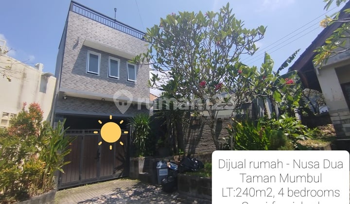 For Sale: 4-Bedroom House + 1 Office Room in Taman Mumbul, Nusa Dua