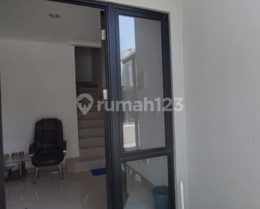 Bawa Badan Aja!! Disewakan Rumah Milenial PIK2 6x10 Semi Furnish