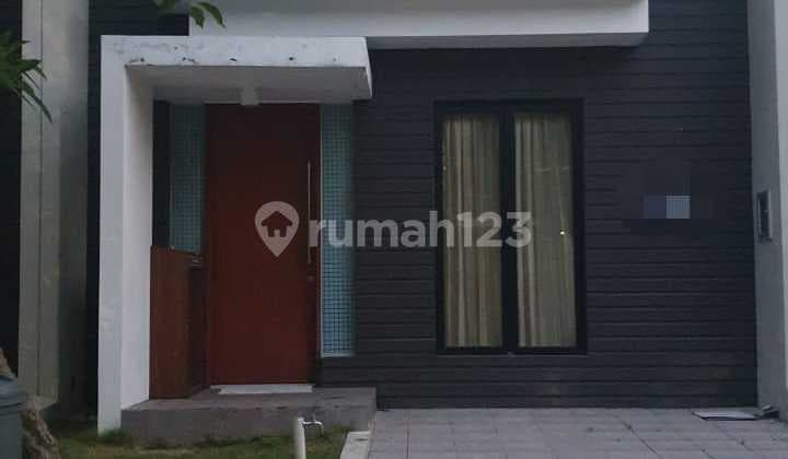 Dijual Rumah 2 Lantai Northwest Lake Surabaya