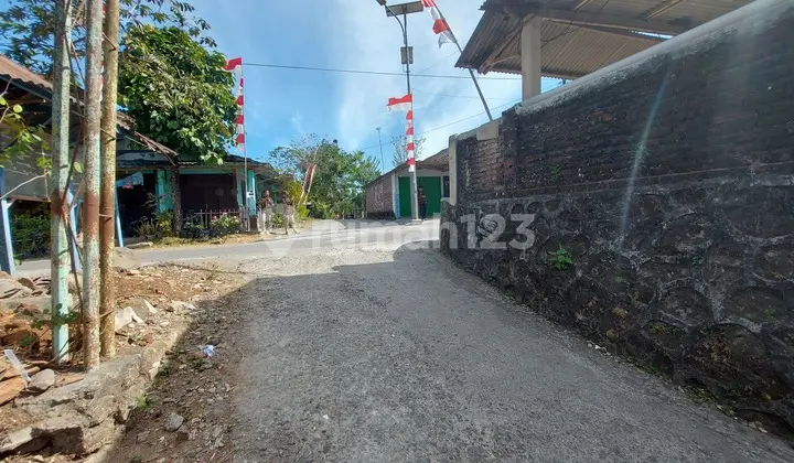 Private SHM Land in Yogyakarta with Green and Serene Atmosphere