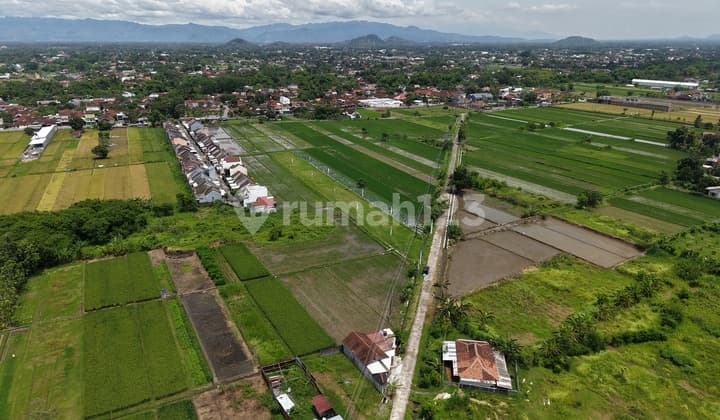 SHM Land in Sleman with a Quiet and Nationalist Environment