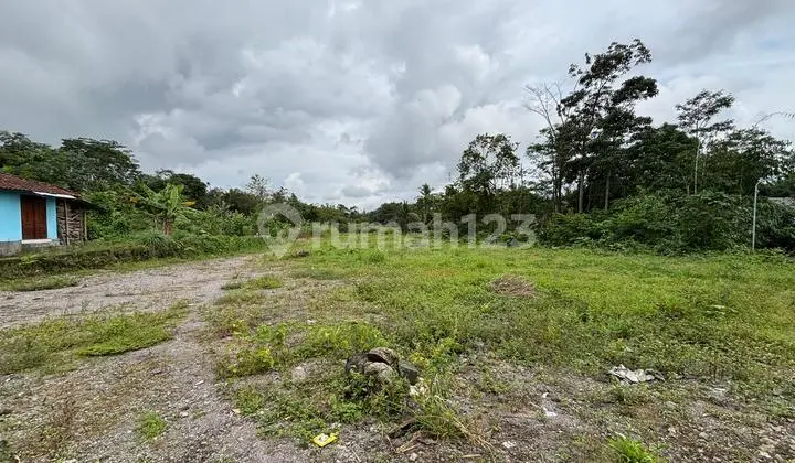 Freehold Land, Promising for Villas and Private Residences in Sleman, Yogyakarta