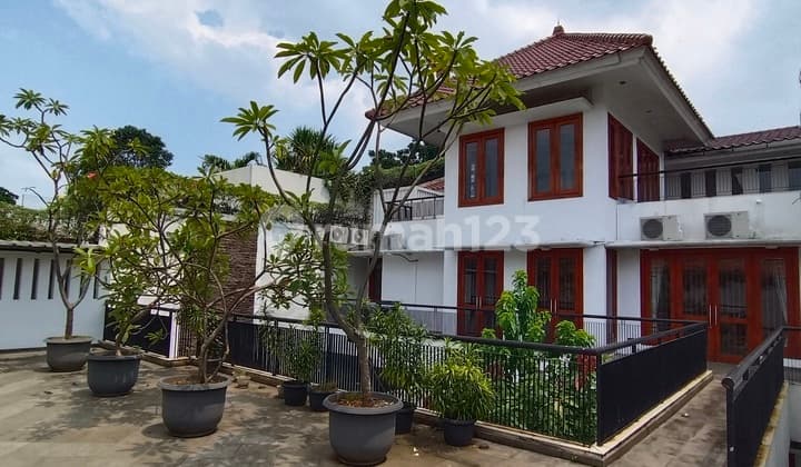 For Rent Spacious Luxury House in Pondok Indah