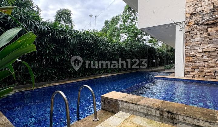 Disewakan Rumah 2 Lantai Siap Huni dan Bisauntuk Silent Office