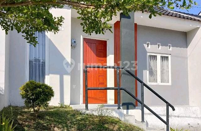 Rumah Minimalis Dekat dengan Kampus Uns