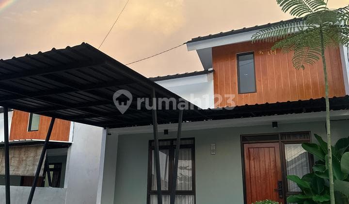 Rumah Gaya Tropis di Solo Utara 5 Menit ke Solo