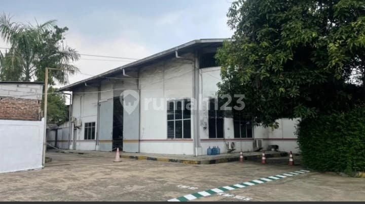 Cheap Land and Buildings in a Strategic Location by the Main Road in Serang Tangerang