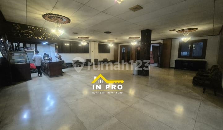 Selling Old Building Former Hotel in West Jakarta