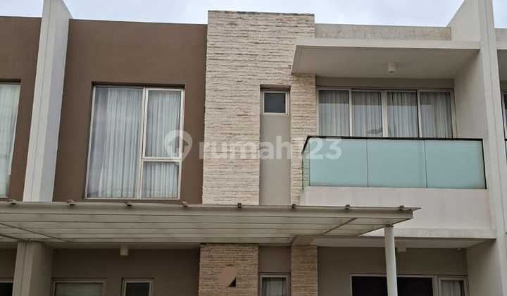 Rumah Asri Di Hawaii Paradise Pik2