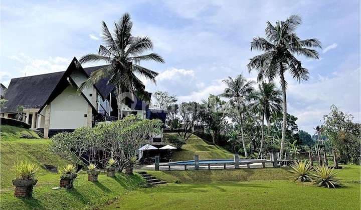 Villa Full Furnished Puncak Bogor. Best Location Good Invest