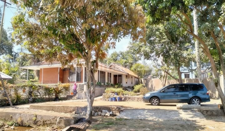 Villa 1 Lantai Dekat Taman Safari Puncak Bogor. Jual Murah