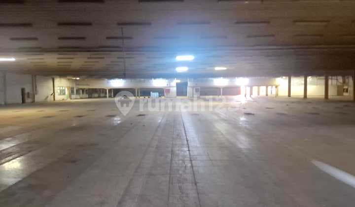 Warehouse for Rent: Land Area 20,000 M², Building Area 16,000 M² - Ujungberung, Bandung. Price Negotiable.
