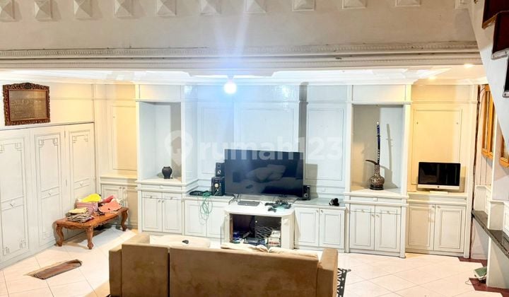 Rumah Kost 16 Kamar Tidur Shm 520 M2 Waru Sidoarjo