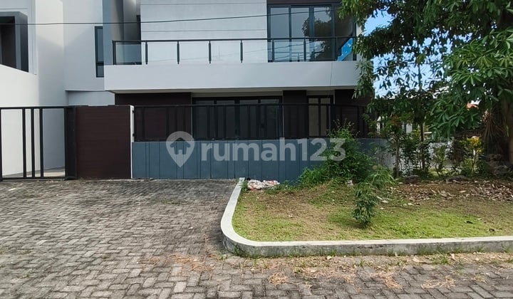 Rumah Baru 2 Lantai Hook Scandinavian Gayung Kebonsari Surabaya Selatan