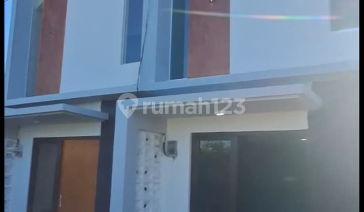 Ready-to-Occupy Mezzanine House with SHM in Wonorejo Asri, Surabaya