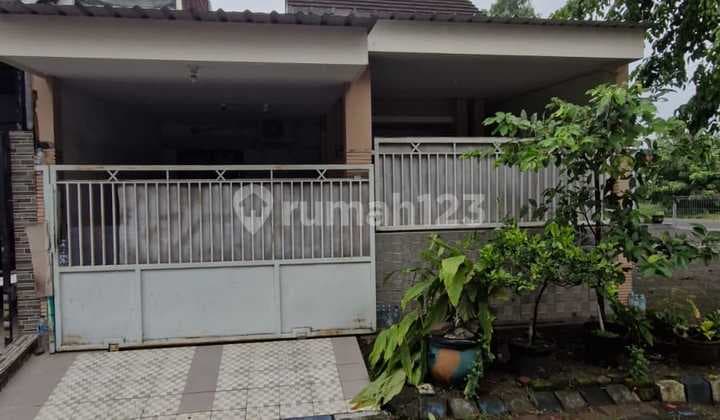 Ready-to-Occupy House on 72m² Land, SHM, Dreaming Land Pakal Surabaya