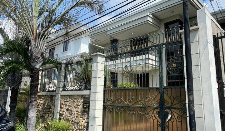 Disewakan Rumah Besar 5 Kamar Sunter Jalanan Lebar Sunter Aman