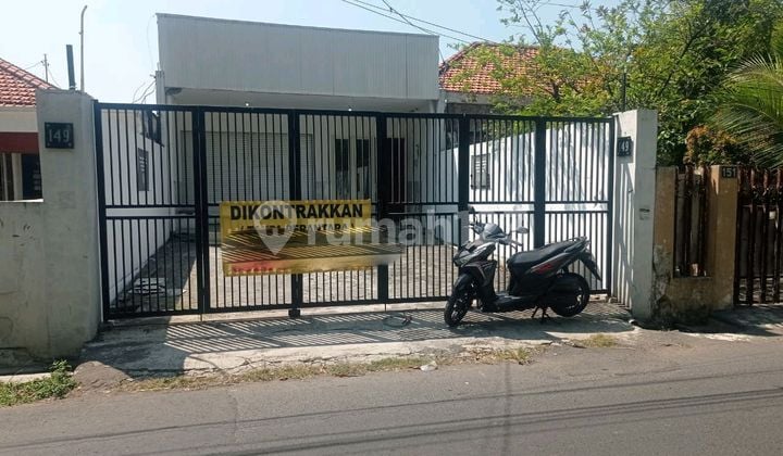 Disewakan Rumah Di Jalan Pacar Kembang Surabaya