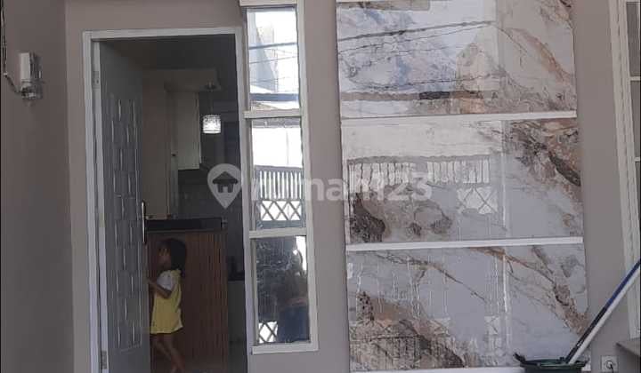 Disewakan Rumah Baru di Lebak Arum Surabaya